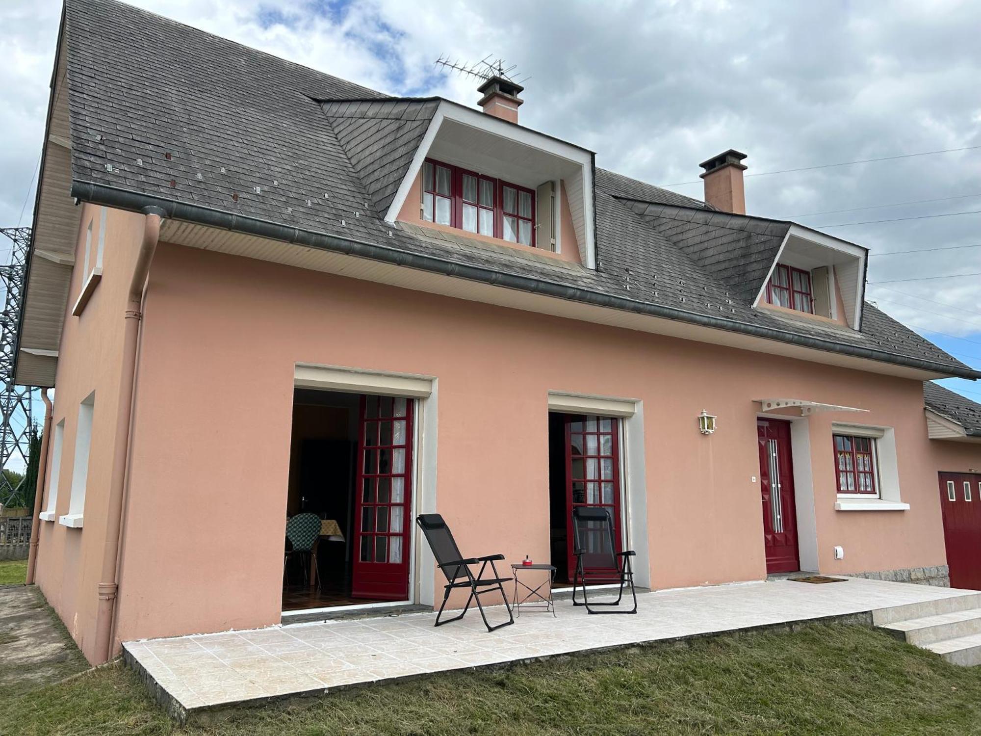 Gite La Maison Rose Lannemezan Buitenkant foto