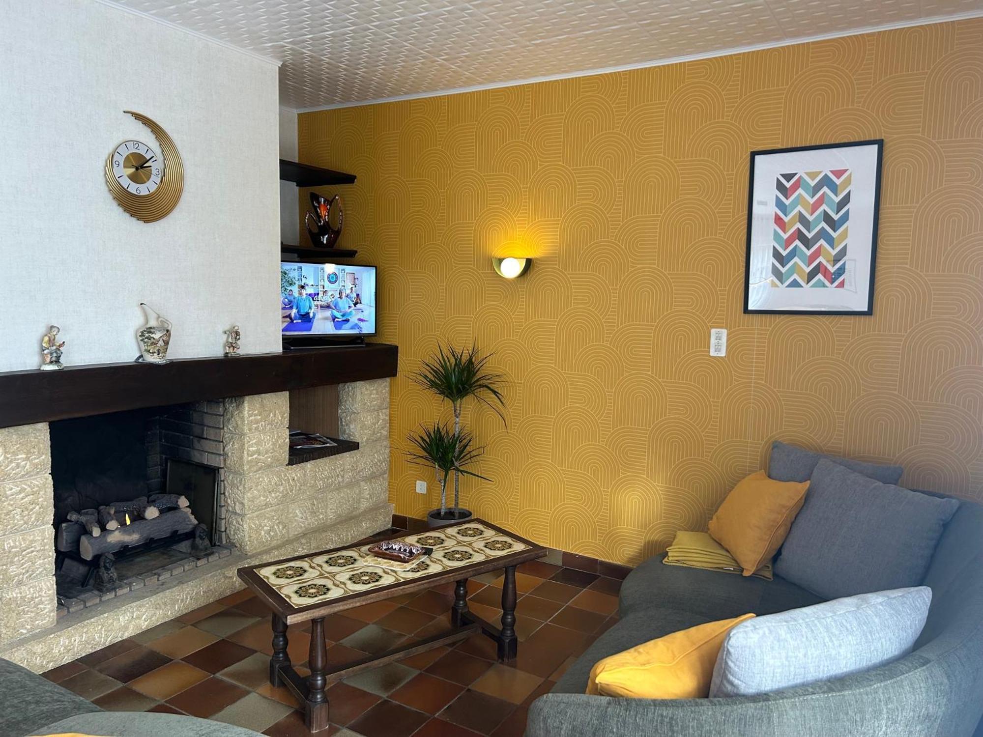 Gite La Maison Rose Lannemezan Buitenkant foto