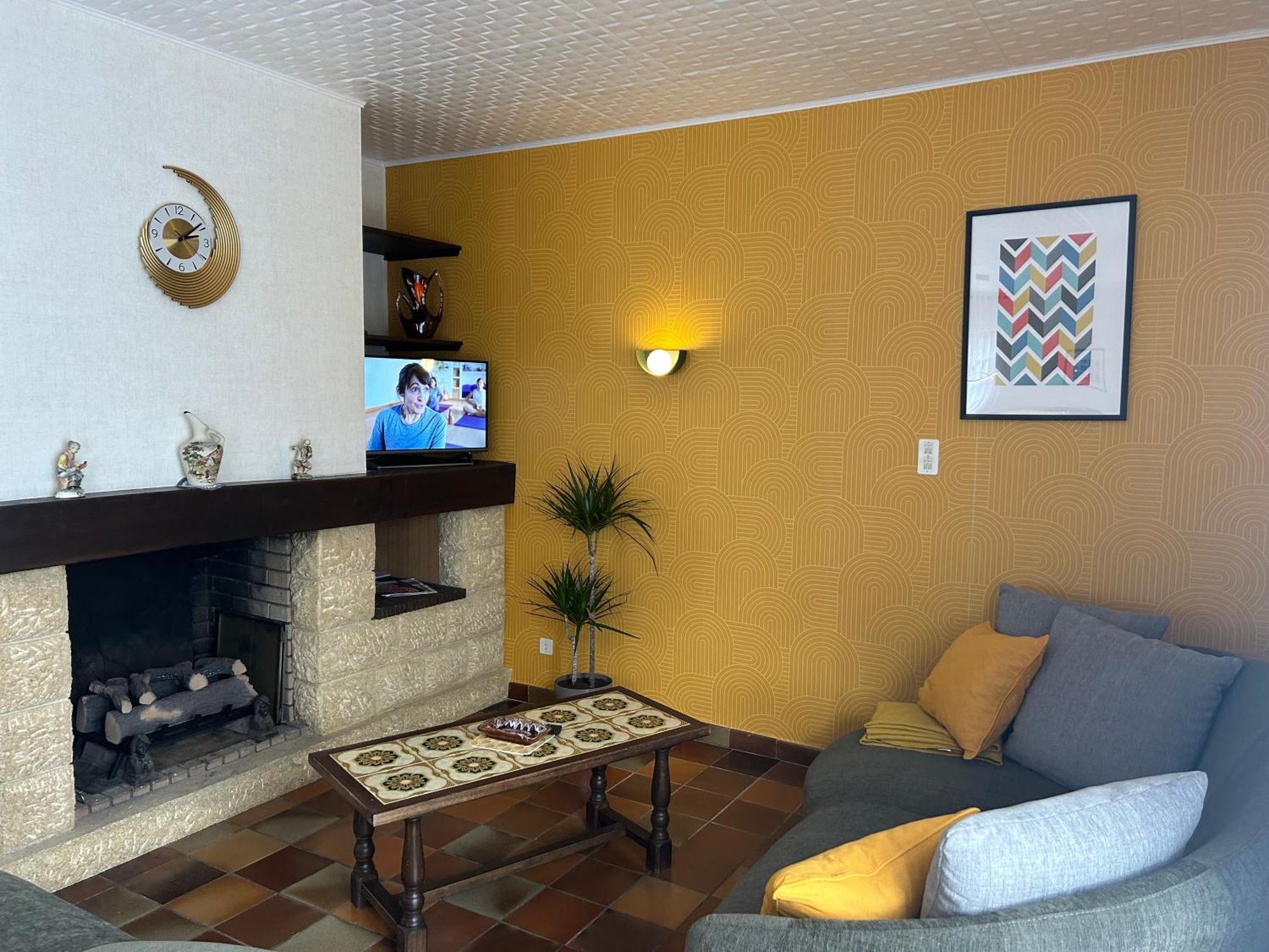 Gite La Maison Rose Lannemezan Buitenkant foto